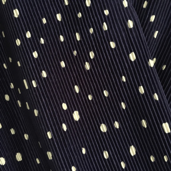 ASTR | Pleated Wrap Top - Picture 4 of 6